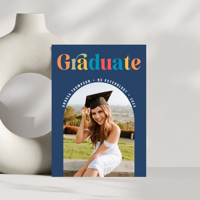 Anúncio Foto do arco colorido do formando (Criador carregado)