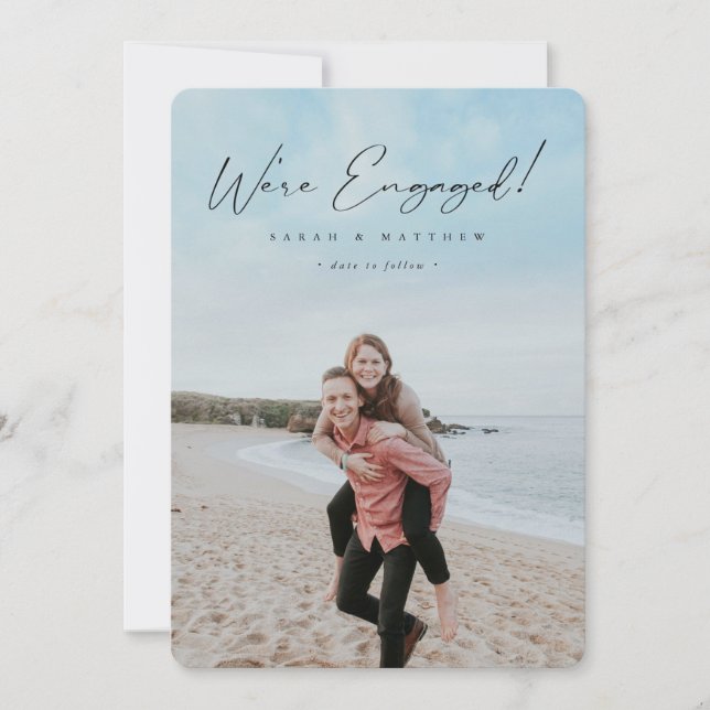 Anúncio Foto do Noivado de Script Escrito em Mão Preta Ele (Frente)