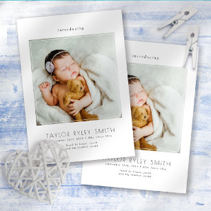 Anúncio Foto minimalista moderna Nascimento do bebê