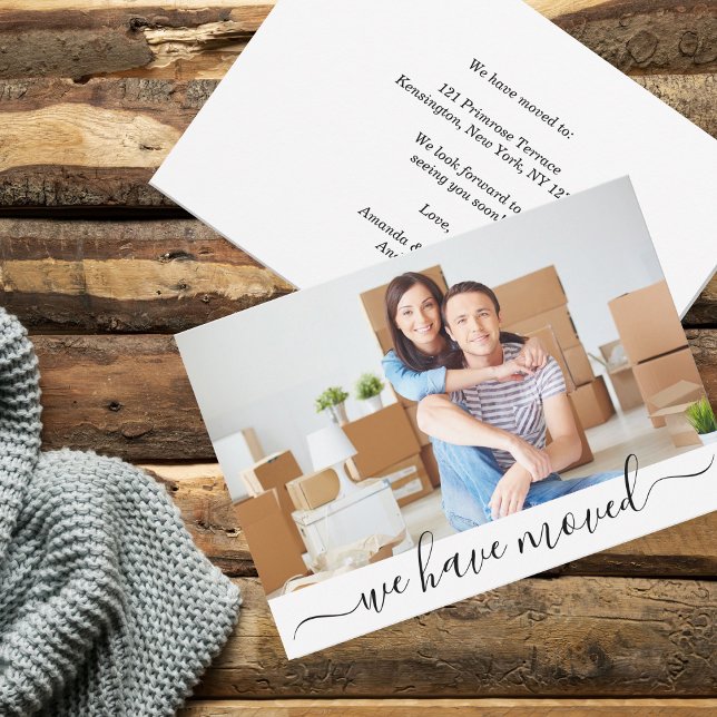 Anúncio Foto Moderna Que Mudamos De Novo Endereço (New address announcement card. Add your own photo on the front and on the back, your own text.)