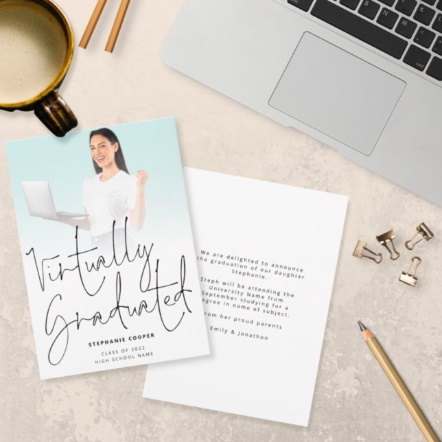 Anúncio Graduação de Foto 2022 Moderna Praticamente Gradua (Criador carregado)