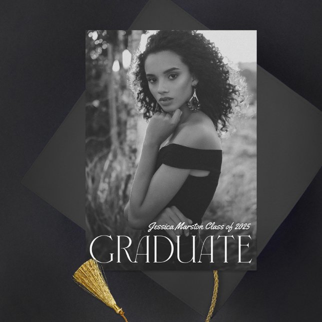 Anúncio Graduação de Foto de Simplicidade Moderna (Criador carregado)