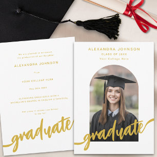 Anúncio Graduação de Foto em Arco de Script Dourado Elegan