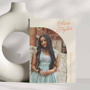 Anúncio Graduação de Foto Laranja Minimalista do Arch Mode