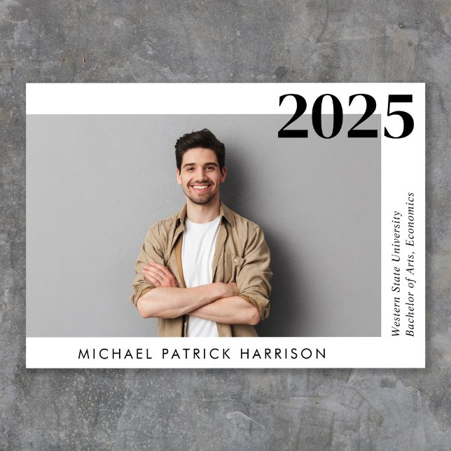 Anúncio Graduação de Foto Moderna Mínima (Share the pride and excitement of your grad's achievement with friends and family near and far)