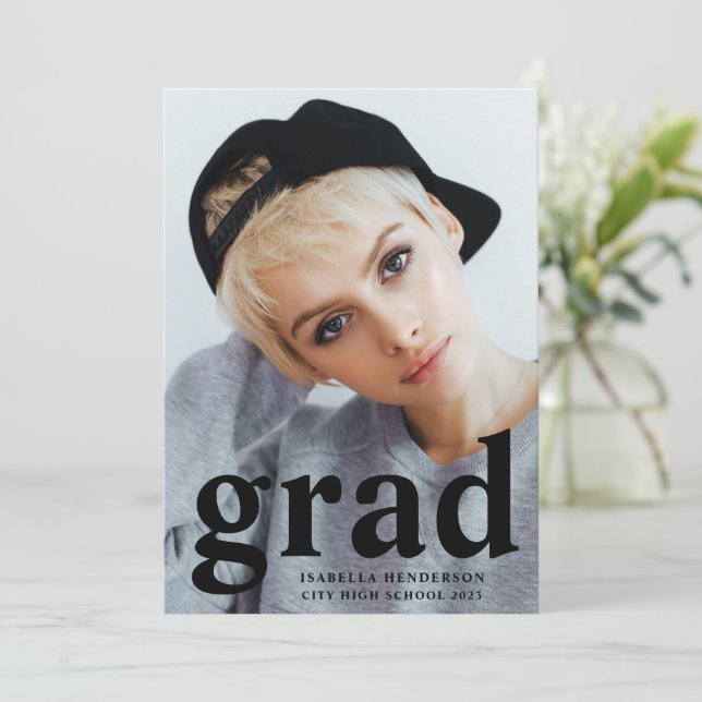 Anúncio Graduação de Fotografia da Tipografia Negra Modern (Em pé/Frente)