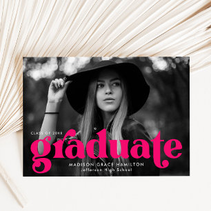 Anúncio Graduação de Fotos de Fúchsia com Tipografia em Ne
