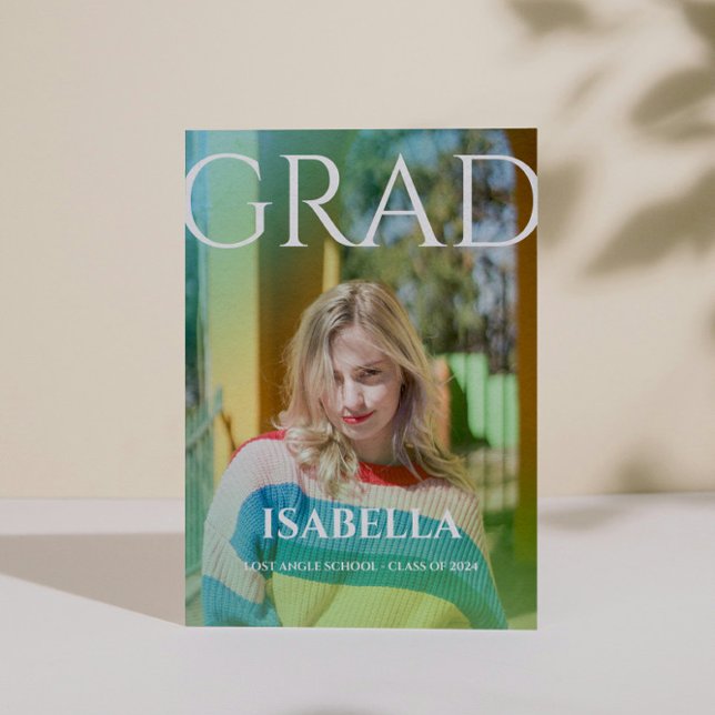 Anúncio Graduação de Fotos Simples com Formando de Script  (Modern Script Graduate Simple Photo Graduation Announcement)