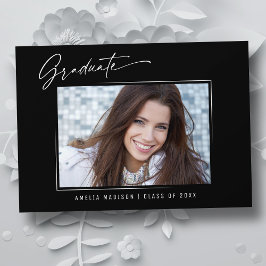 Anúncio Graduação de Script Elegante de Tinta de Caligrafi