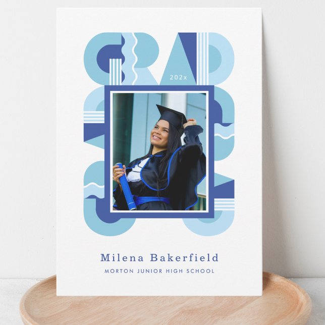 Anúncio Graduation announcement class of 2026 blue white (Criador carregado)