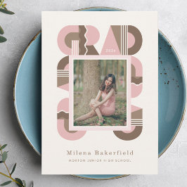 Anúncio Graduation announcement class of 2026 modern