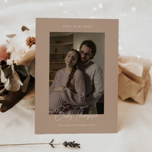 Anúncio Gravidez de Fotografia com Script de bege Elegante (Criador carregado)