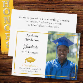 Anúncio Honors Graduation Announcement Gold Cap and Photo