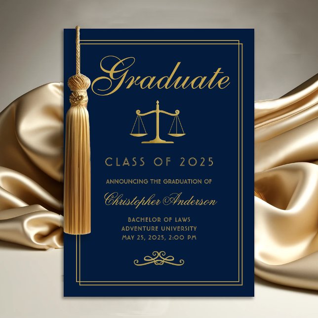 Anúncio Lei Azul Escalas Douradas do Formandos de Justiça (Navy blue and gold scales of justice college graduation announcement for lawyers)