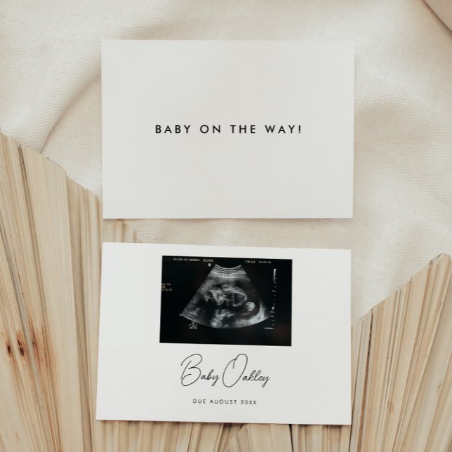Anúncio Minimalistic Script "Baby On The Way!" Pregnancy (Criador carregado)