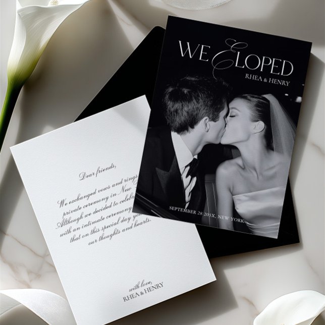 Anúncio Modern Black & White We Eloped Wedding (Modern Black & White We Eloped Wedding Announcement)