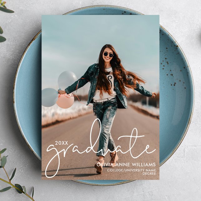 Anúncio Modern Script College Graduate (Criador carregado)