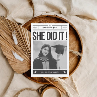 Anúncio Modern unique funny photo newspaper graduation