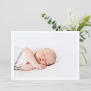 Anúncio Moderno Minimalista Apresentando Bebê Foto Nascime