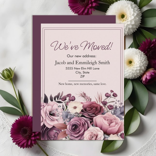 Anúncio Moving Announcement Couple Purple Pink Floral  (Purple and pink watercolor floral moving announcement)