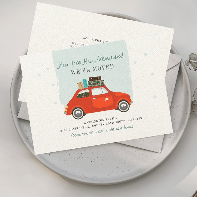 Anúncio Mudamos de Endereço em Movimento (New Year Moving Adventure Announcement Red Car)