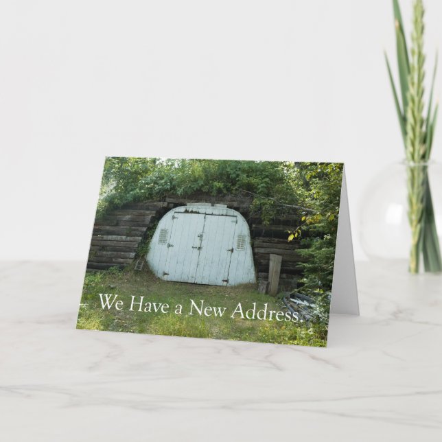 Anúncio Mudança de endereço: Bunker subterrâneo (Frente)