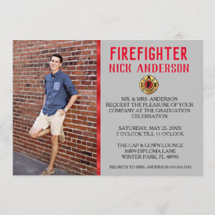 Anúncio na moda da graduação da escola do