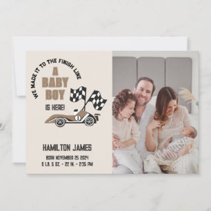 Anúncio Nascimento do Bebê-Carro de Raça desportiva