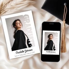 Anúncio Retro Graduation Typography Announcement Card