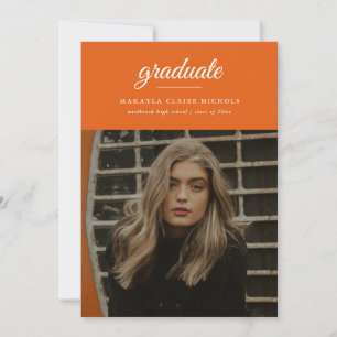 Anúncio Script Simples Moderno - Dois Graduação Laranja Fo