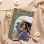 Anúncio She Believed Sage Green Graduate Curved Photo<br><div class="desc">Modern and whimsical graduation announcement photo card featuring a curved photo on the front and 1 on the back. The text says "She believed she could, so she did" with hand drawn stars and a graduation cap. Add the graduate's name, information, and message to personalize this card. Sage green background....</div>