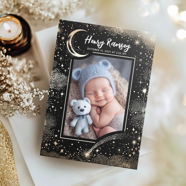 Anúncio Stars Celestial Cute Newborn Fotos Nascidas (Moon and Stars Black Birth Announcement Photo Card)