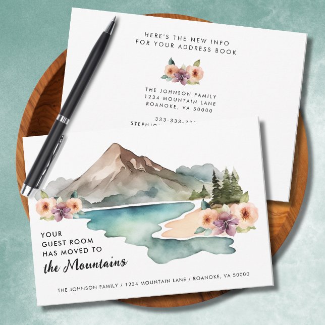 Anúncio Sua Sala Convidada Mover Montanhas Movendo-Se (Your Guestroom Has Moved to the Mountains Moving Announcement Flat Card)