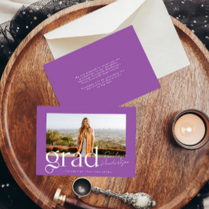 Anúncio Trendy Purple Class of 2025 Modern Graduation