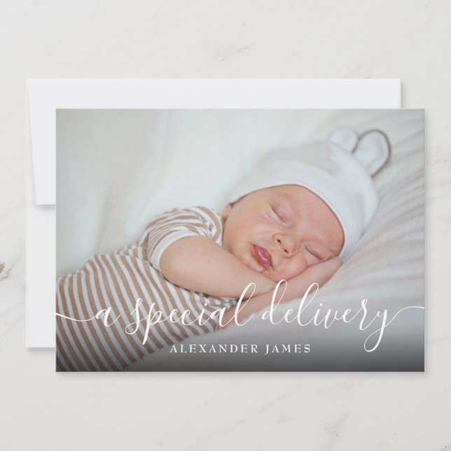 Anúncio Um Menino de Presente Especial de Entrega Foto Nas (Frente)