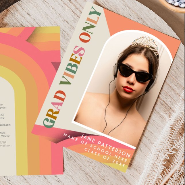 Anúncio vibrações retrô de graduado (Criador carregado)