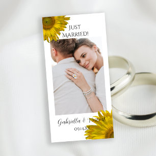 Anúncio Yellow Sunflower Just Married Announcement