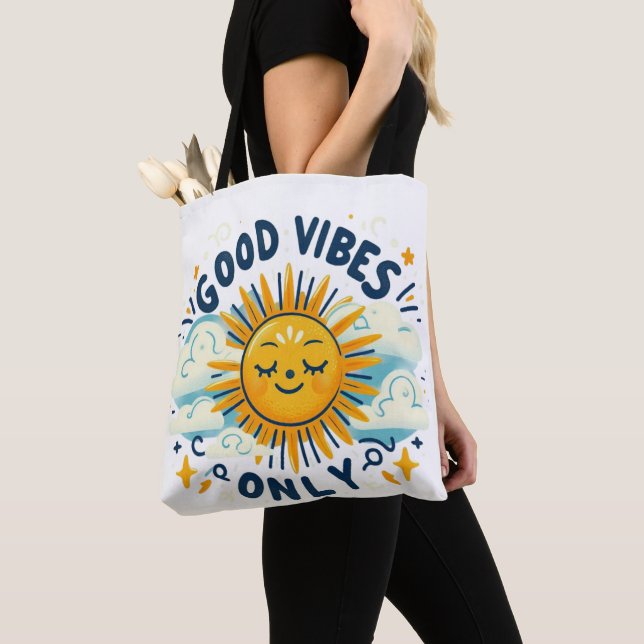 Apenas Boas Vibrações – Tote Sol Feliz (Close Up)