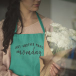 Apenas Mais Um Momento Maneiro | Super Mãe Trendy<br><div class="desc">Simplesmente,  na moda "Apenas mais um momento maníaco" design personalizado na tipografia moderna com uma diversão na música Manic Segunda-feira para mães ocupadas em um fundo verde de tendências! O presente único e completo para uma nova mãe,  dia de as mães,  mãe ou só porque!</div>