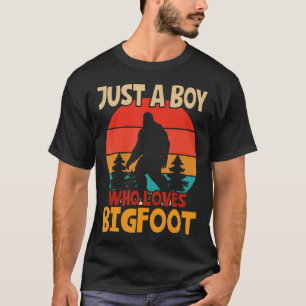 Apenas um garoto que ama Bigfoot Camiseta Big Foot