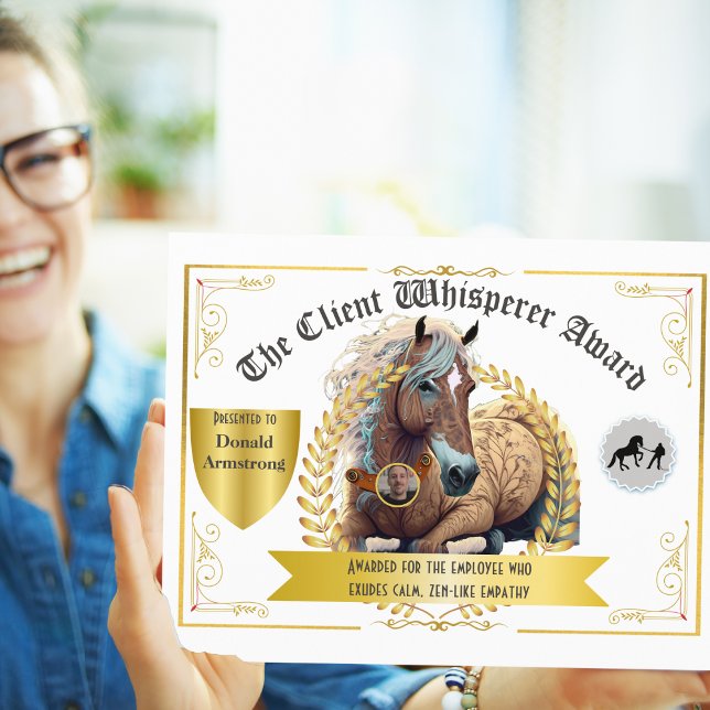 Apreciação Funny para Funcionários - Sussurro de C (Funny employee appreciation awards lift morale and motivate people. )