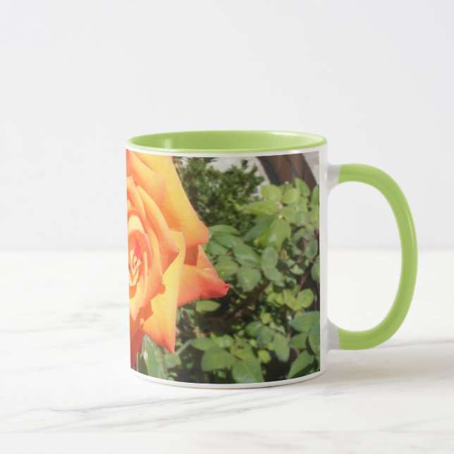 Aprecie uma caneca com um rosa alaranjado da ilha (Direita)
