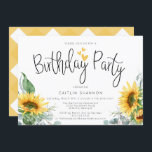 Aquarela Convite de aniversário girassol<br><div class="desc">Este convite de aniversário alegre de girassol vai dar o tom para a sua festa. Este design apresenta girassóis pintados por aquarela,  letras divertidas desenhadas à mão e corações brancos em fundo branco.</div>
