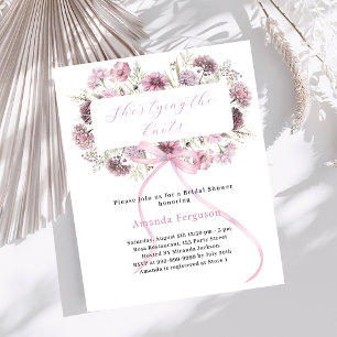 Arco rosa floral Ela é Chá de panela casando