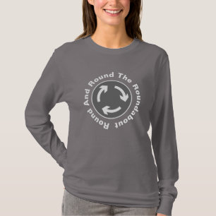 Arredondar E Rodar A Camiseta Sobre T