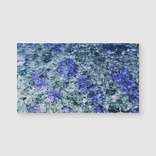 Arte digital sobre fundo abstrato de cor azul (Frente)