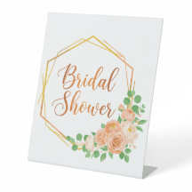Arte Floral e Dourada para Chás de Noiva Elegantes