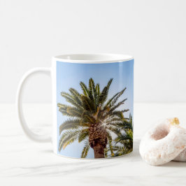 Árvore de 4024 palmas com caneca de café sunburst