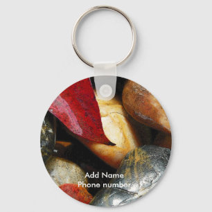 As pedras do chaveiro adicionam o nome e o seu