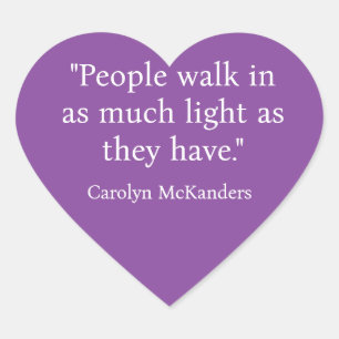 As pessoas andam com o autocolante